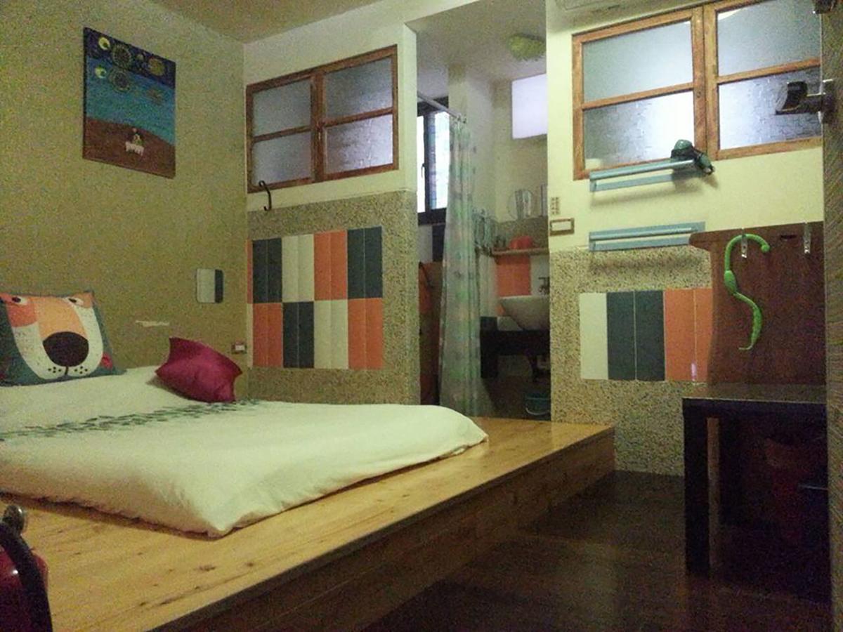 Sha Feng Lu Dian Bed & Breakfast Magong Exterior photo