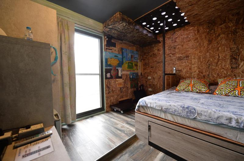 Sha Feng Lu Dian Bed & Breakfast Magong Exterior photo